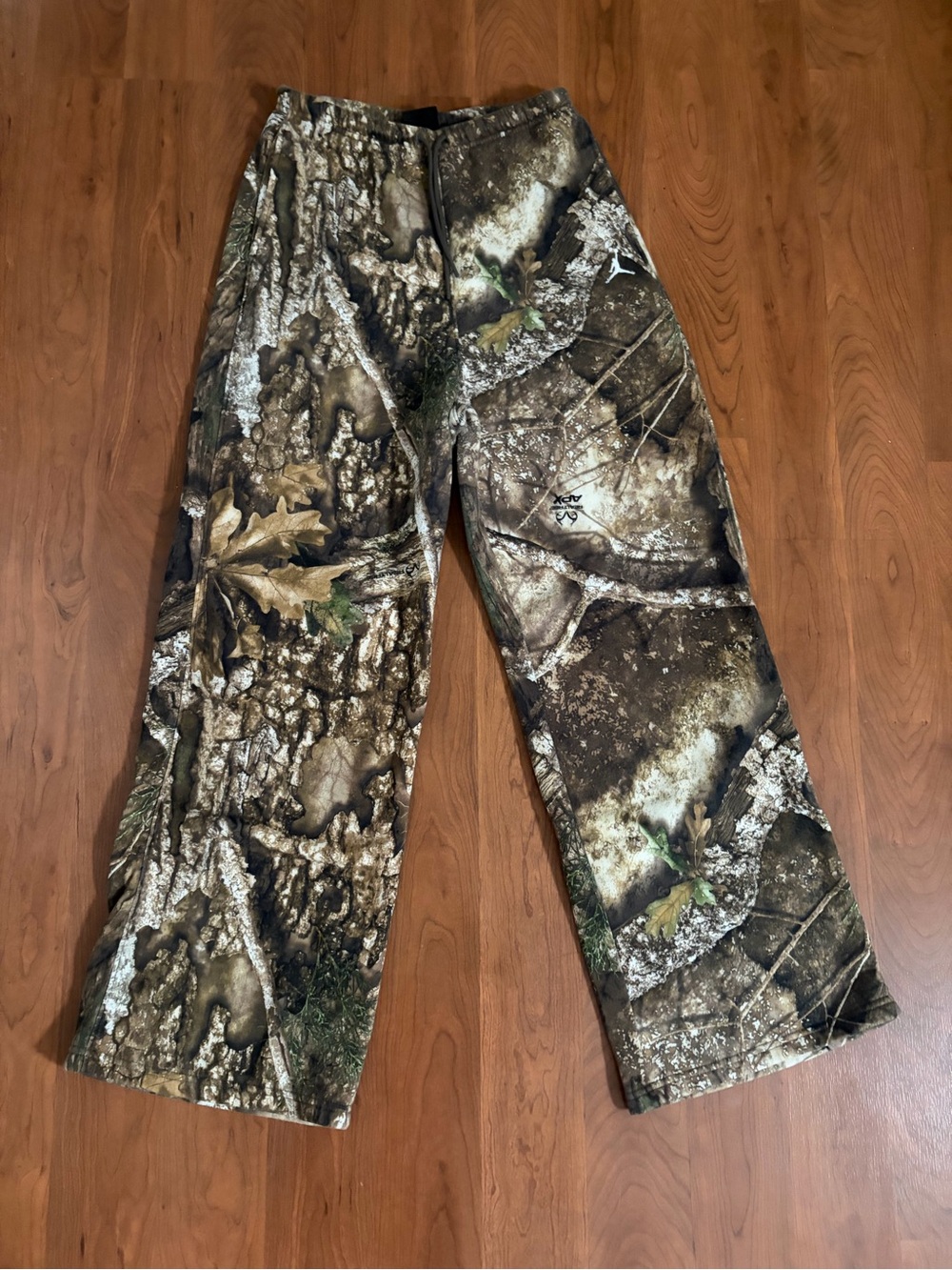 Camo women’s Jordan sweatpants
